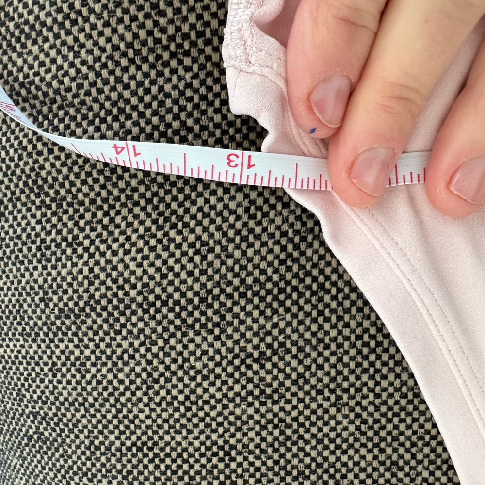 Lululemon tank - Picture 4 of 6